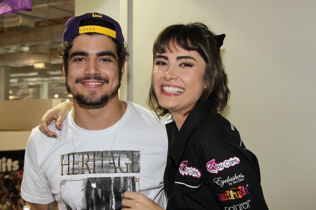 Caio Castro e Maria Casadevall na Beauty Fair em São Paulo (Foto: Caio Duran e Thiago Duran / AgNews)