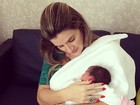 Mirella Santos visita gêmeas recém- nascidas de Dentinho e Samambaia