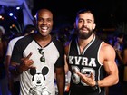 De regata, ex-BBB Yuri exibe braços musculosos em festa no Rio