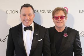 David Furnish e Elton John na festa de Elton John (Foto: AFP / Agência)