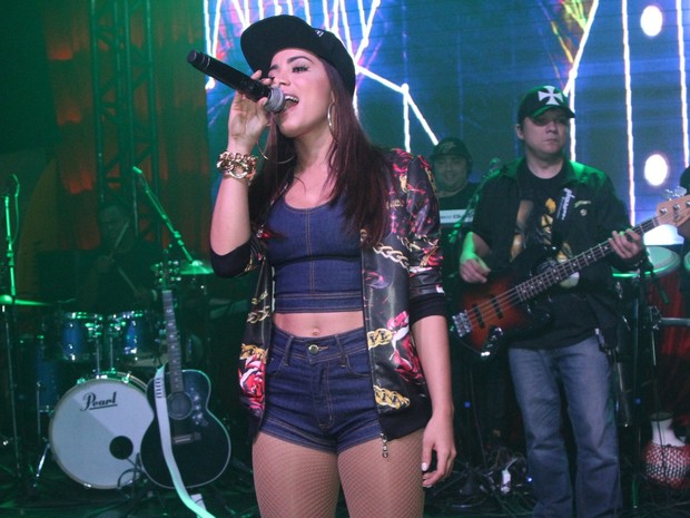 Anitta se apresenta em boate em São Paulo (Foto: Thiago Duran/ Ag. News)