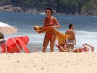 Glenda Kozlowski mostra que está com tudo em cima em praia carioca