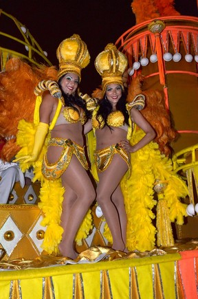 Suecas no Carnaval (Foto: Roberto Teixeira/EGO)