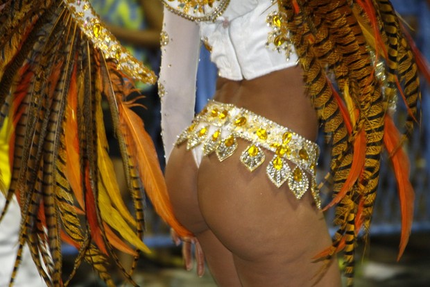Carla Prata no carnaval no Rio de Janeiro (Foto: Graça Paes/ Foto Rio News)