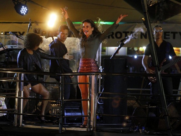 Claudia Leitte faz show em Capitólio, Minas Gerais (Foto: Paduardo/ Ag. News)