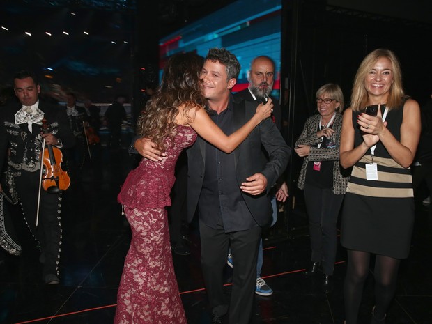 Paula Fernandes e Alejandro Sanz em prêmio de música em Las Vegas, nos Estados Unidos (Foto: Christopher Polk/ Getty Images/ AFP)