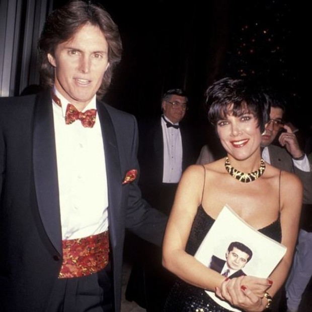 Kris Jenner e Bruce Jenner em foto antiga (Foto: Reprodução/ Instagram)
