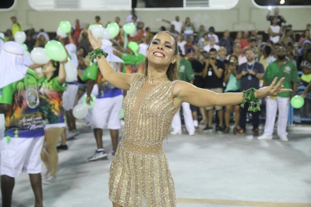 Wanessa vai ao ensaio técnico da Mocidade na Sapucaí, no Rio (Foto: Daniel Pinheiro/AgNews )