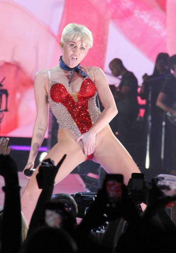 Miley Cyrus (Foto: AKM-GSI BRASIL / Splash News)