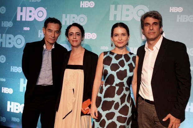 Cláudia Abreu com o marido e mais famosos vão a festa da HBO no MAM  (Foto: Anderso Borde e Marcello Sá Barretto / Agnews)