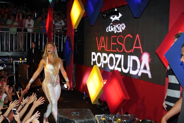 Valesca Popozuda em mais um show de sua turnê pelo Brasil  (Foto: Agnews/ agnews)