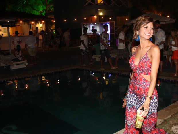 Julianne Trevisol em festa em Maraú, na Bahia (Foto: Denilson Santos e Francisco Silva/ Ag. News)