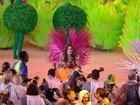 Izabel Goulart vira passista em encerramento da Olimpíada do Rio