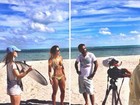 Mayra Cardi mostra corpo em forma durante gravação em Miami