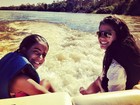 Antonia Morais posta foto com a irmã mais nova em passeio no rio Araguaia