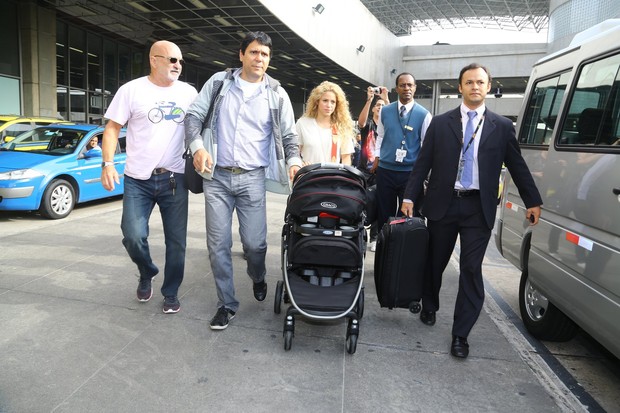 Shakira chega ao Brasil (Foto: Marcello Sá Barretto/ Ag. News)
