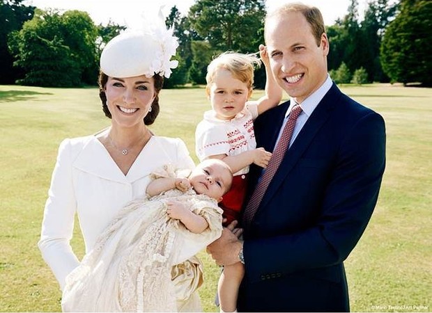 Kate Middleton, Charlotte, George e William (Foto: Reprodução/Mario Testino/Art Partne)