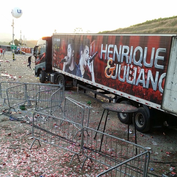 Carreta do caminhão de Henrique e Juliano roubada nesta quarta-feira, 22. Baú foi encontrado intacto  (Foto: Divulgação)