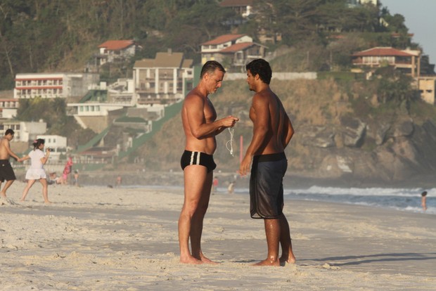 Marcelo Novaes e o filho (Foto: Fabio Martins e Marcelo Ferreira/ Foto Rio News)