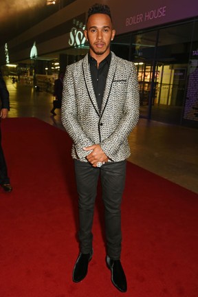 Lewis Hamilton em premiação em Londres, na Inglaterra (Foto: David M. Benett/ Getty Images)