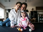 Henri Castelli posa com os filhos: 'Sempre quis ter uma família'