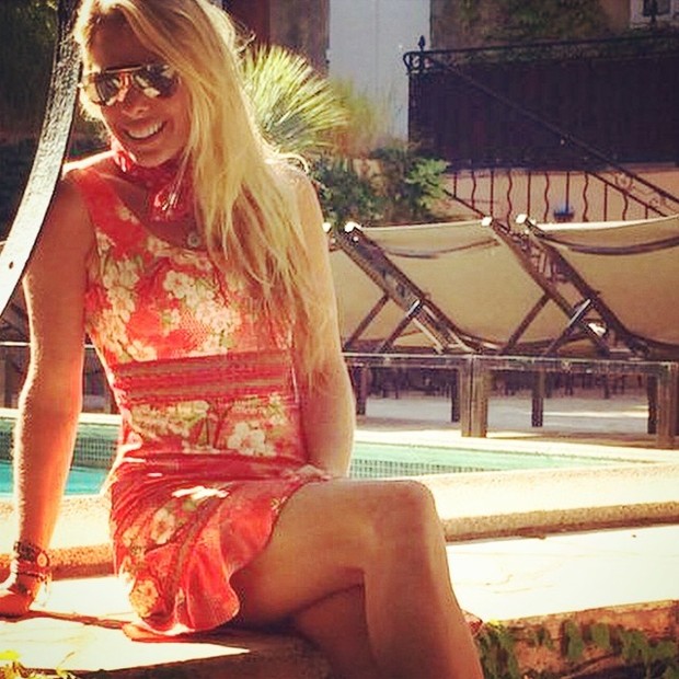 Adriane Galisteu em Saint-Tropez, na França (Foto: Instagram/ Reprodução)