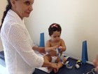 Perlla posta foto da filha Pérola indo a pediatra