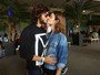 Lollapalooza: Chay Suede e Laura Neiva se beijam no festival