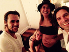 Paloma Duarte exibe barrigão de grávida em foto com Bruno Ferrari