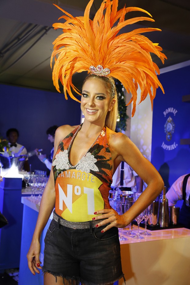 Ticiane Pinheiro no carnaval do Rio (Foto: Divulgação/CamaroteN1)