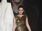 Ator diz que foi desconfortável fazer cenas de sexo com Kristen Stewart