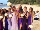 Com look sexy, Rihanna é dama de honra em casamento havaiano