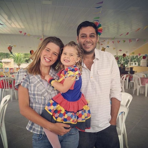 Debby Lagranha com a família (Foto: Reprodução/Instagram)