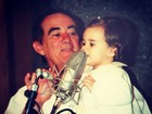 Lívian Aragão posta foto da infância com no colo do pai