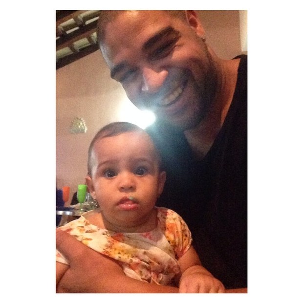 Adriano e a filha Lara (Foto: Reprodução/ Instagram)