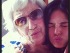 Isis Valverde posta foto abraçada à avó: 'Te amo'