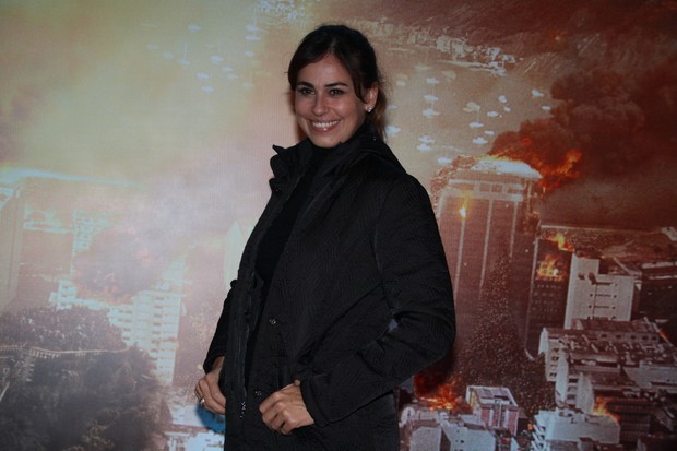 Daniela Escobar na pré-estreia do filme “Guerra Mundial Z” (Foto: Graça Paes / Foto Rio News)