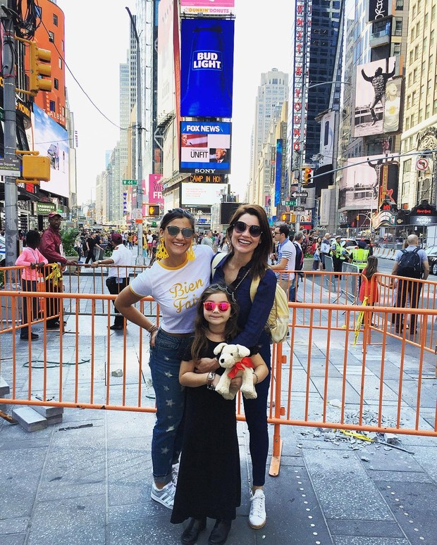 Flávia Alessandra e as filhas (Foto: Reprodução/Instagram)