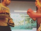 Luciano Huck posta vídeo de Angélica lutando