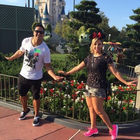 Xanddy e Carla Perez na Disney: american way of life (Foto: Reprodução/Instagram)
