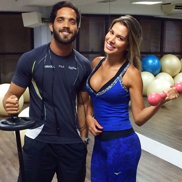 Adriana e seu novo personal, Márcio Mutuca (Foto: Reprodução/Instagram)