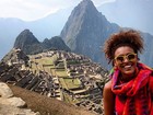Sheron Menezzes posa estilosa durante viagem ao Peru