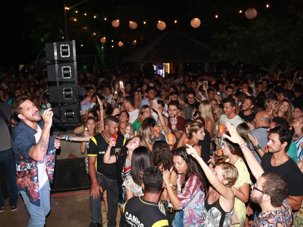 Banda Eva se apresenta em festa em Trancoso, na Bahia (Foto: Fred Pontes/ Divulgação)