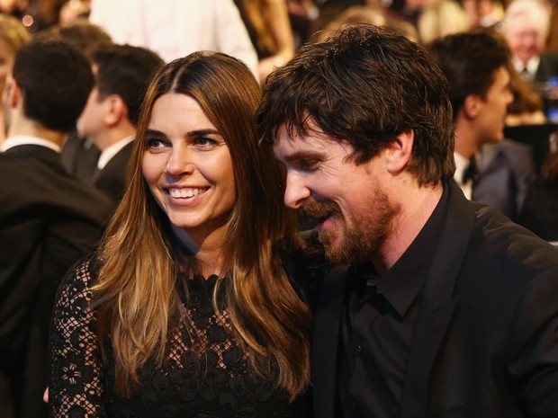 Sibi Blazic e Christian Bale em prêmio em Los Angeles, nos Estados Unidos (Foto: Rich Polk/ Getty Images/ AFP)