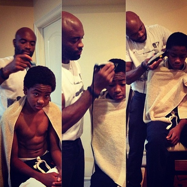 Anderson Silva corta cabelo do filho (Foto: Instagram/ Reprodução)
