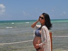 Bella Falconi exibe barriga de quase sete meses no México