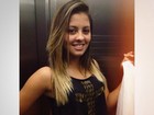 De shortinho e barriga de fora, filha de Romário se autoavalia: 'Muito gata'