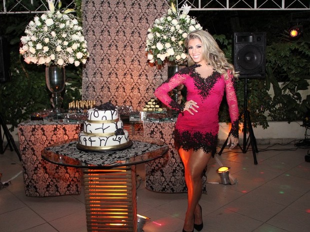 Andréa de Andrade em sua festa de aniversário no Rio (Foto: Rodrigo dos Anjos/ Ag. News)