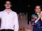 Pedro Neschling dirige a namorada Vitória Frate no teatro