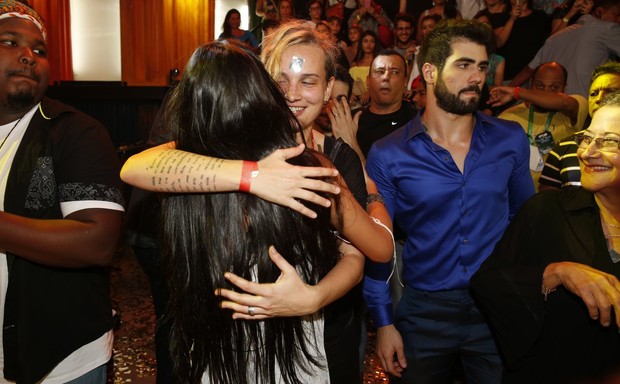 Munik e Juliano Laham na final do ‘Big Brother Brasil 16’ (Foto: Marcos Serra Lima/ EGO)